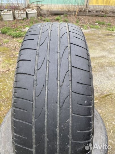 Bridgestone Dueler H/P Sport 215/65 R16 98H