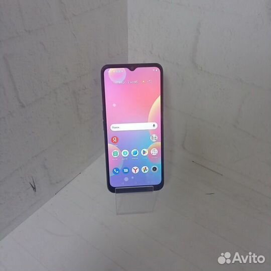 realme 3, 3/32 ГБ