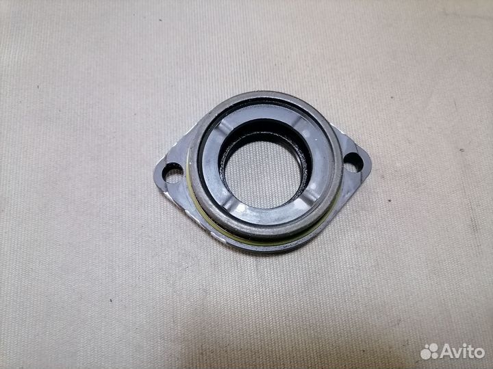 Фланец вала масл. насоса VW Passat B5 1.8 ADR 1999