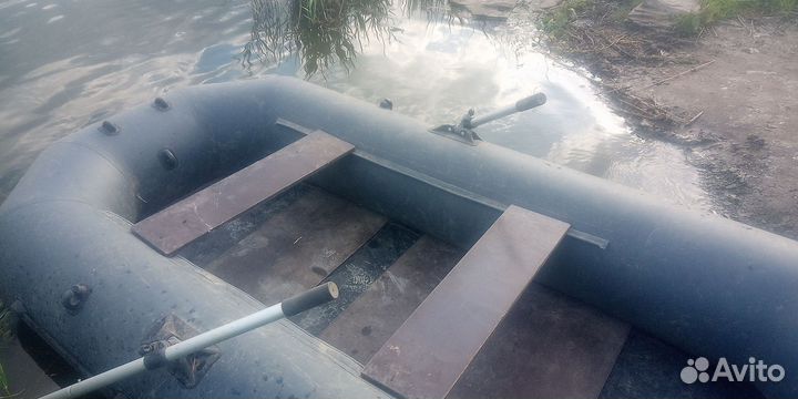 Лодка надувная муссон 330 +2 якоря,2жилета