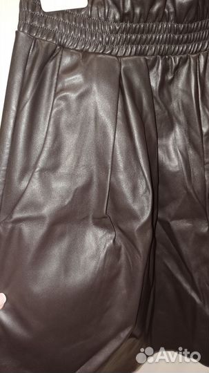 Кожаные шорты 44