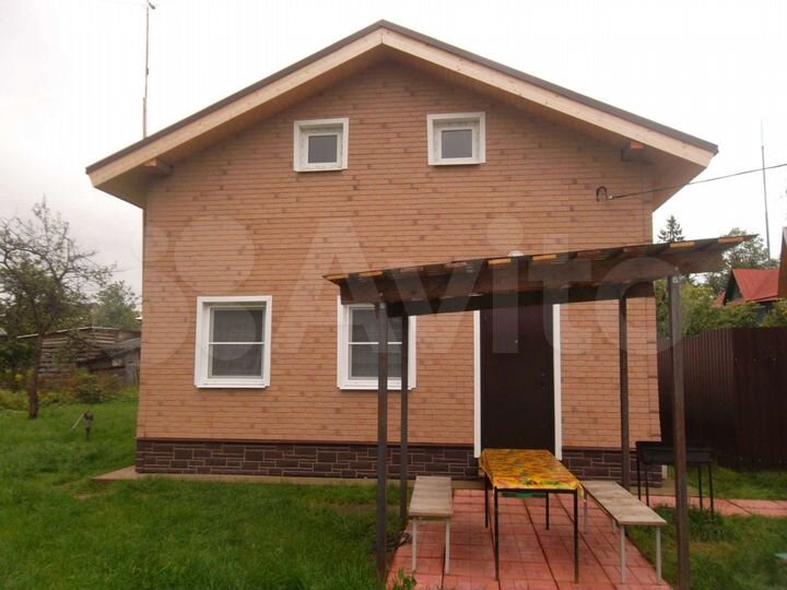 Коттедж 110 м² на участке 7 сот.