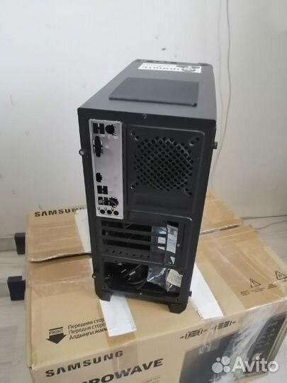 Продам корпус на компьютер Mini Tower AeroCool
