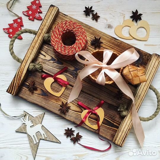 Поднос из дерева