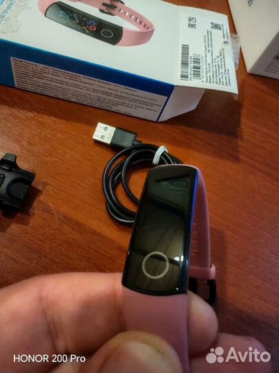 Фитнес браслет Honor Band 5