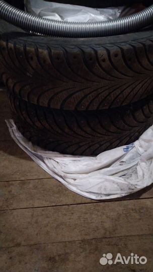 Goodyear UltraGrip Extreme 195/65 R15