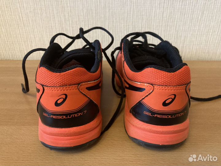 Кроссовки детские Asics для игры в теннис