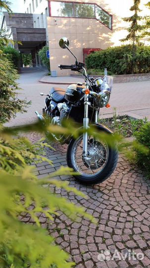 Triumph Thunderbird 900