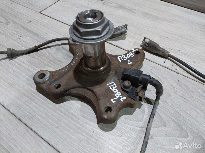 Цапфа задняя Peugeot 308