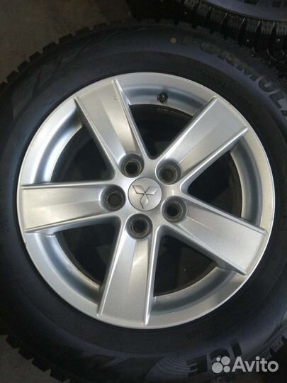 Зимние колёса Mitsubishi 215/65/16 Formula