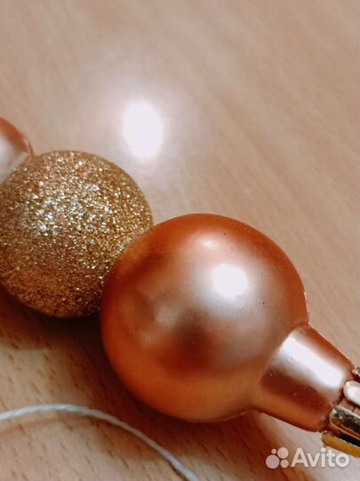 Новогодние украшения и сувениры