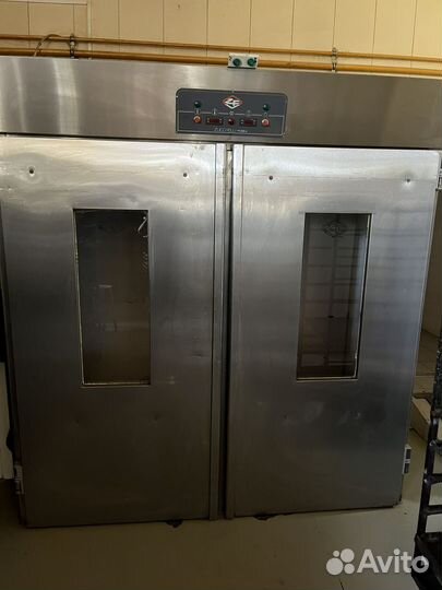 Расстоечный шкаф Zucchelli