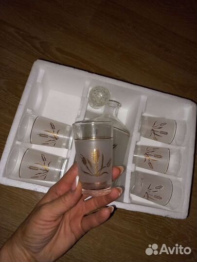 Набор графин со стопками