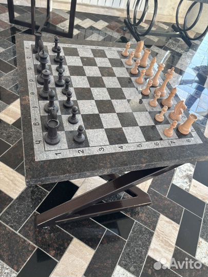 Шахматный стол из натурального камея