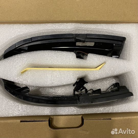 Повторители поворота mercedes benz A2129067301