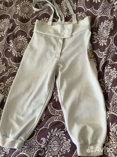 Костюм для фехтования р 160 и отдельно штаны р 158