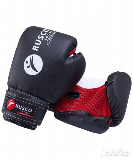 Боксерские перчатки