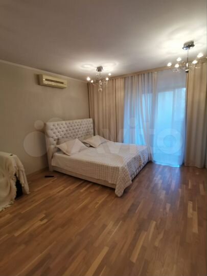 3-к. квартира, 137 м², 4/10 эт.