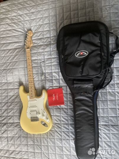 Fender player Stratocaster HSS