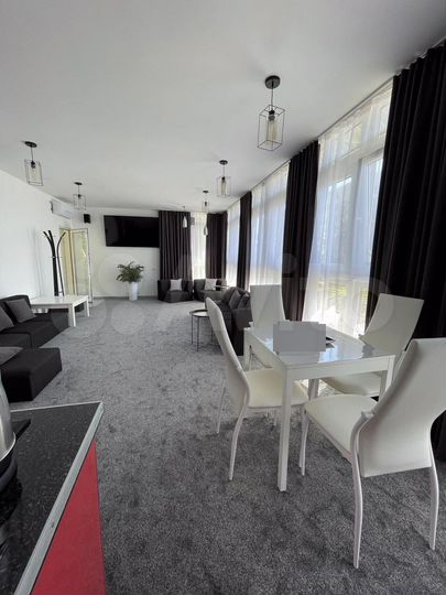 Квартира-студия, 85 м², 3/3 эт.