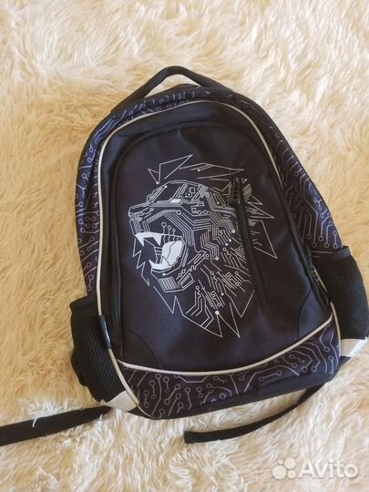 Рюкзак для мальчика. 3 класс, рост 134