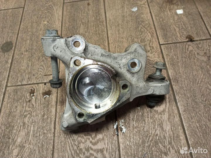 Кулак задний правый Chevrolet Malibu 9 рест. 2018