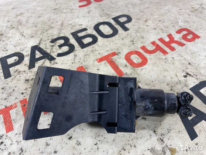 Форсунка омывателя фар левая Mercedes-Benz Gl 450