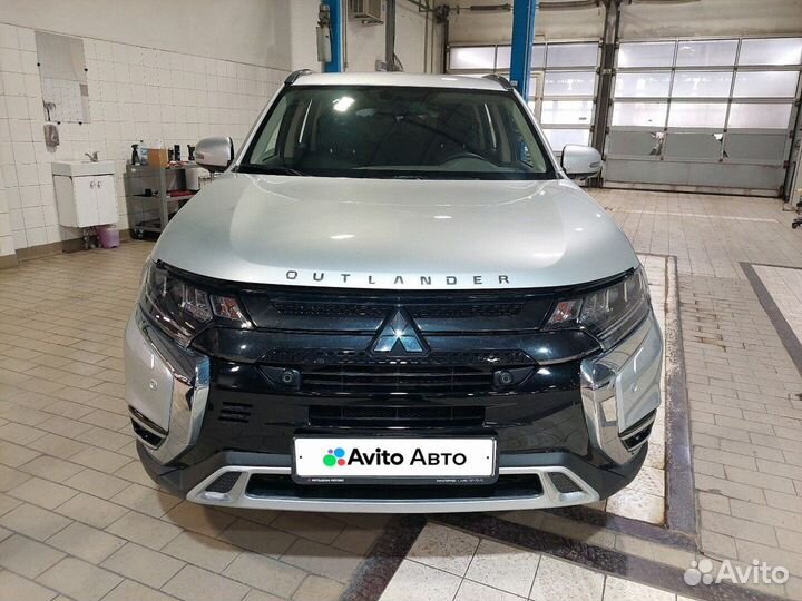 Mitsubishi Outlander 2.4 CVT, 2022, 44 952 км
