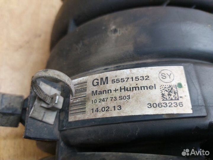 Коллектор впускной Opel Astra H Z18XER 2008