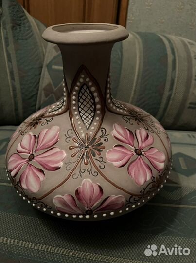 Глиняная ваза