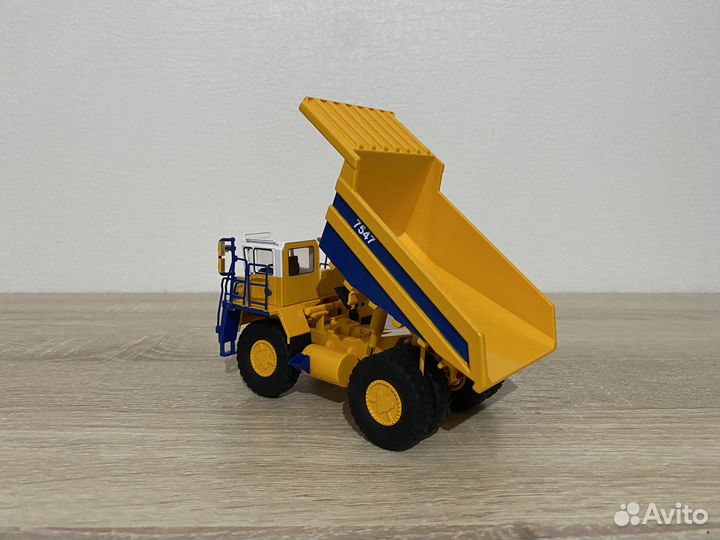 Модель самосвала белаз 7547 1:50