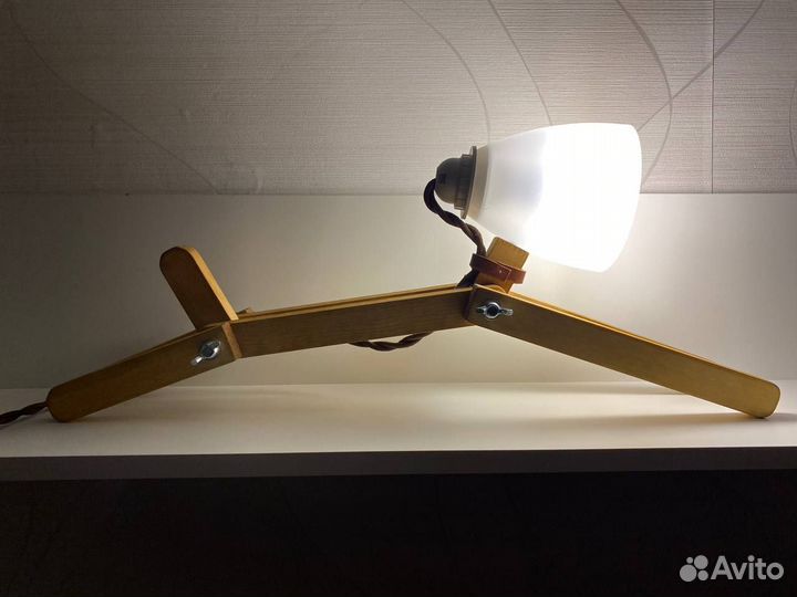 Лампа настольная