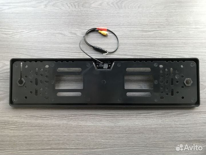 Камера заднего вида в рамке для LADA Niva Legend