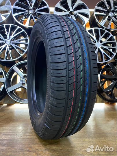 Matador MP 85 Hectorra 4x4 215/60 R17 96H