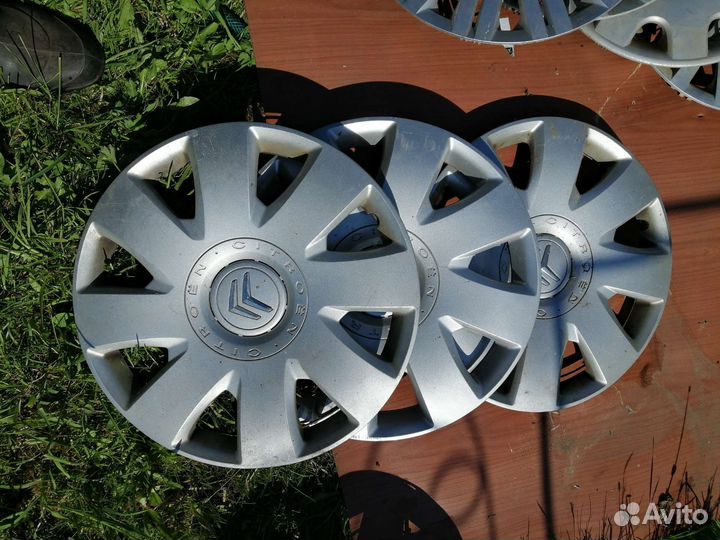 Колпаки 16 разные