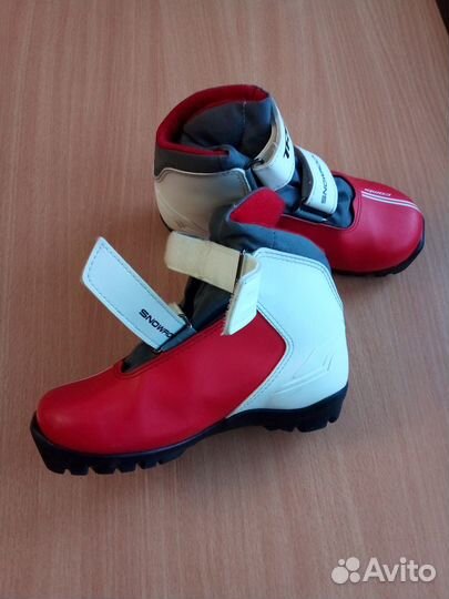 Лыжные ботинки, детские 32 размер