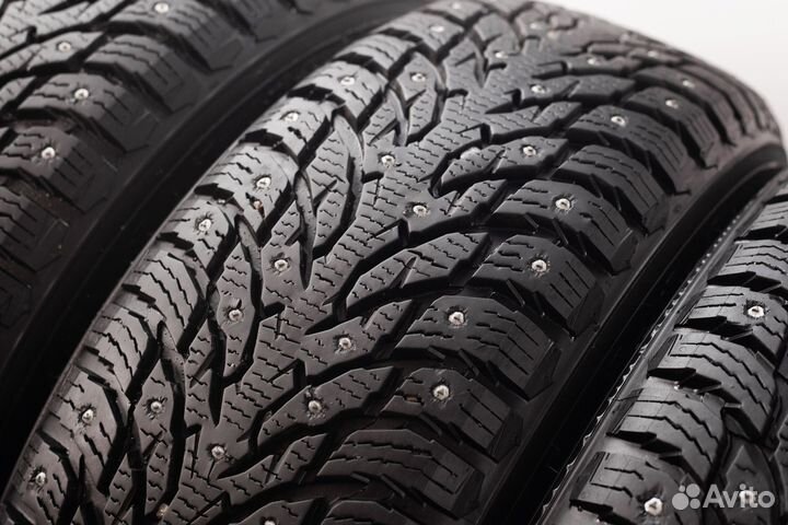 Nokian Tyres Hakkapeliitta 9 SUV 225/65 R17 106T