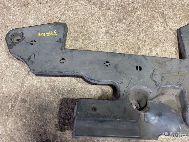 Защита днища Volkswagen Passat B7 2011 3AA825101