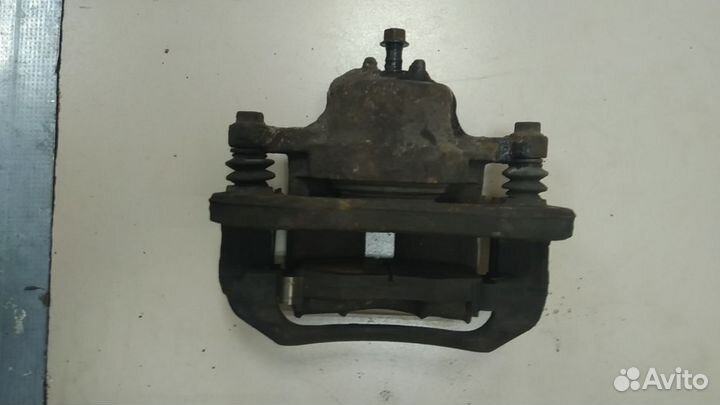 Суппорт передний левый Hyundai Verna