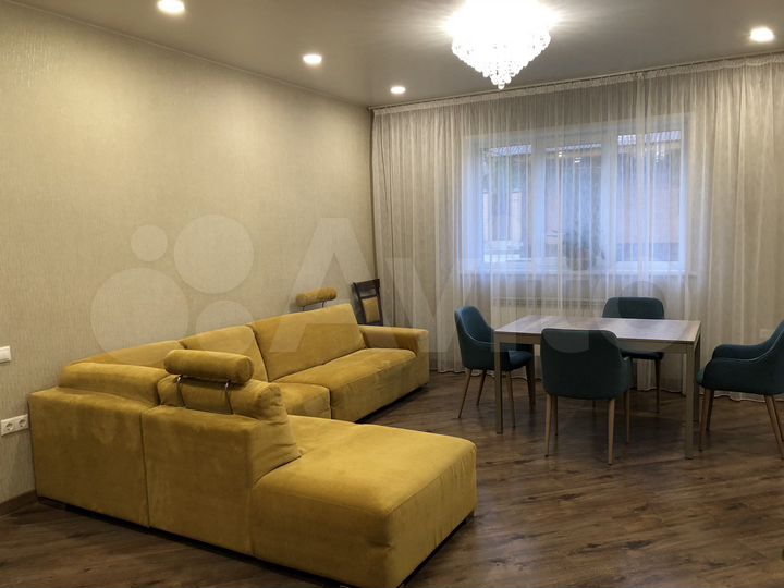 Дом 176 м² на участке 17 сот.