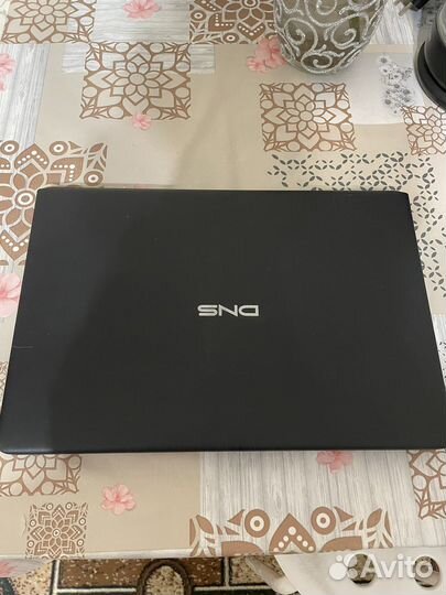 Продам ноутбук DNS