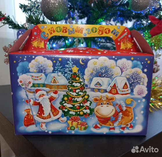 Коробочка новогодняя под конфеты