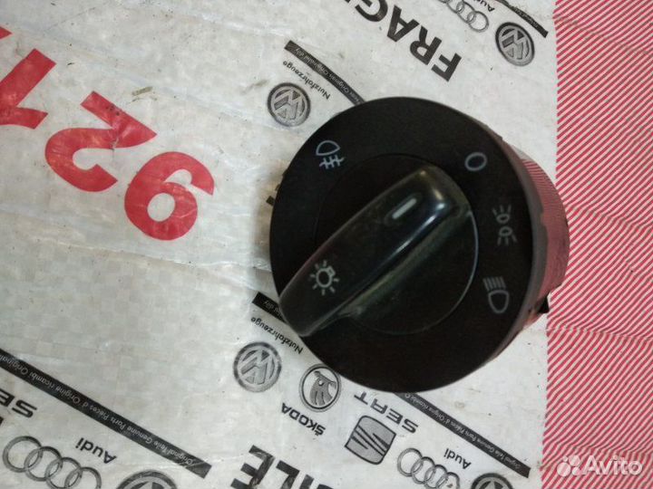 Переключатель света фар Volkswagen Caddy 3