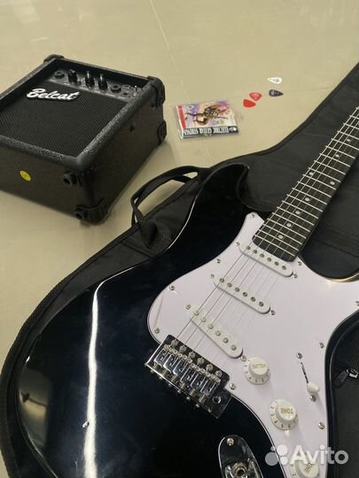 Комплект электрогитара для начинающих