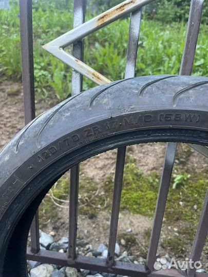 Покрышка 120/70/17