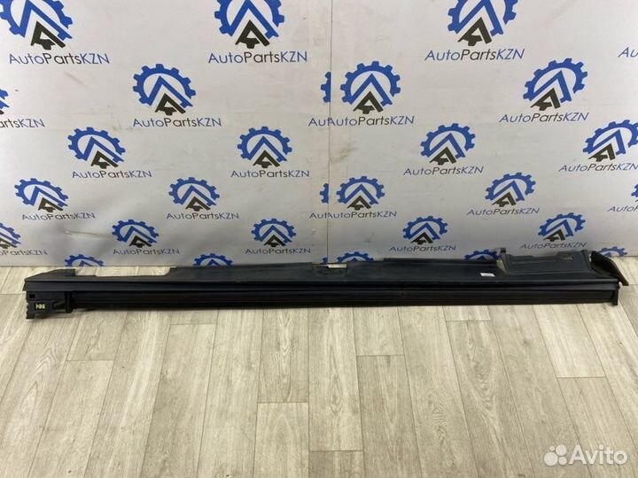 Молдинг порога правый Mazda Cx-30 PY