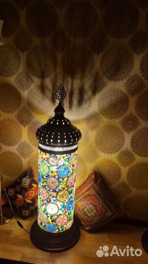 Напольный светильник