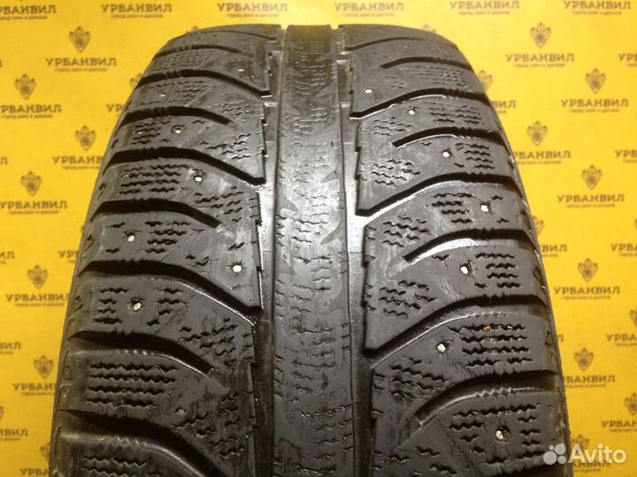 Bridgestone Ice Cruiser 7000 215/60 R16 95T