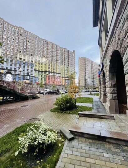 2-к. квартира, 62,5 м², 8/17 эт.