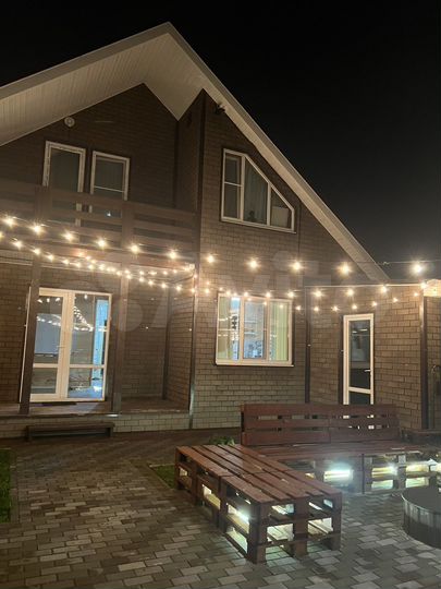 Дом 176 м² на участке 7 сот.